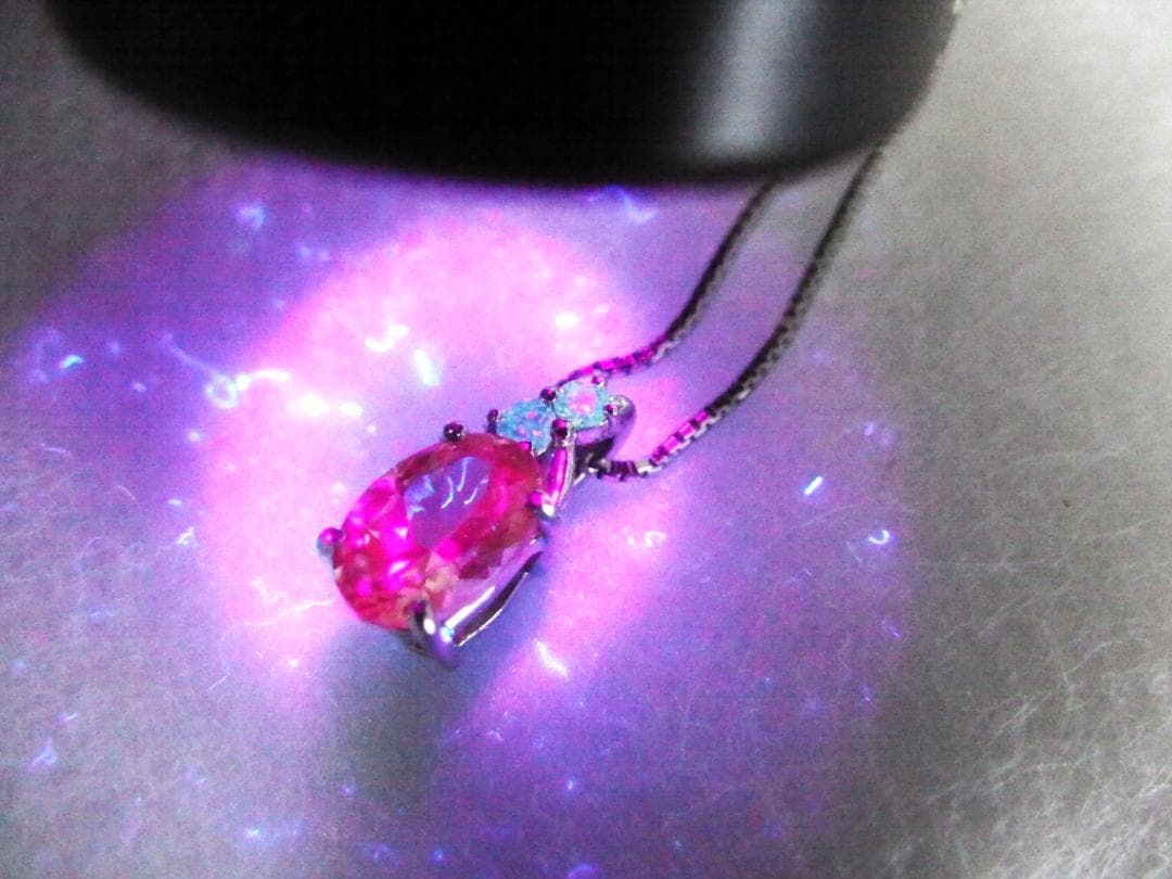 カロママさま専用：ドラゴンガーネット 0.5ct + ダイヤモンド ペンダント