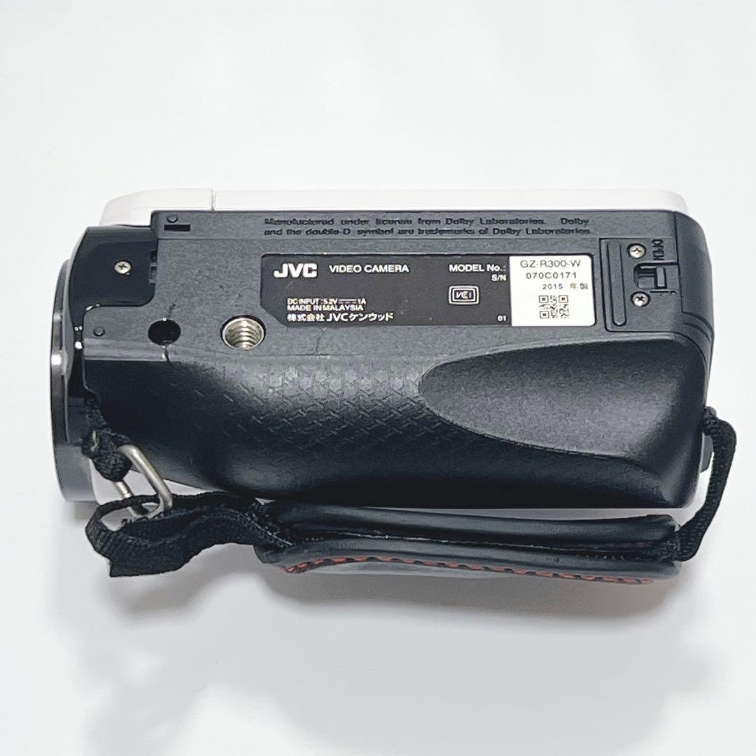 美品】JVC エブリオ GZ-R300 防水 ビデオカメラ - メルカリ