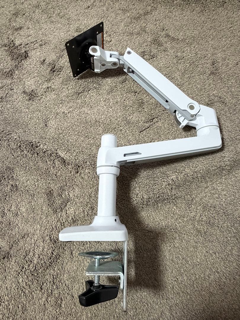 ERGOTRON LX モニターアーム デスクマウント ホワイト 61j8hnJ7F0L._AC_UF350,