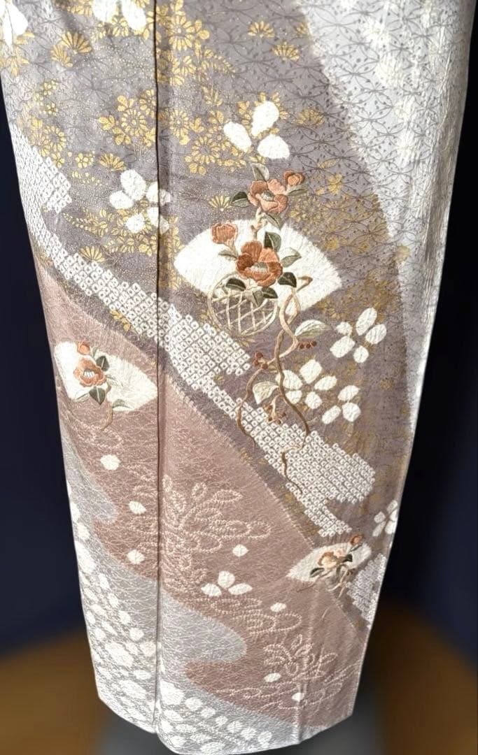 ☆マルさま専用☆銀座老舗きしや 絞りと刺繍 絹の艶としなやかさ 最