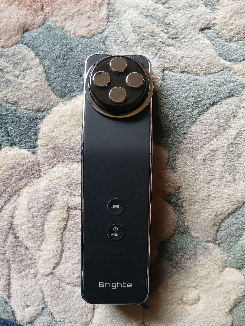 Brighte 　エレキリフト 佐々木希さんで話題！美顔器Brighte（ブライト）のエレキリフトと