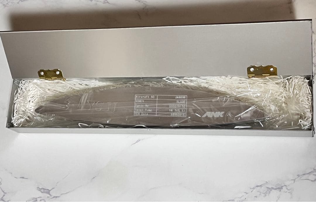 最終値下げ】YS-11 航空機 プロペラ ペーパーウエイト 文鎮 - メルカリ