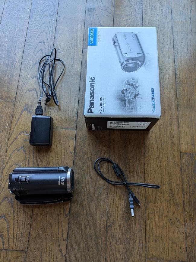 【美品】Panasonic HC-V480MS 高倍率ズーム＆手ブレ補正フルHD Amazon.co.jp: パナソニック HDビデオカメラ V480MS 32GB 高倍率90倍