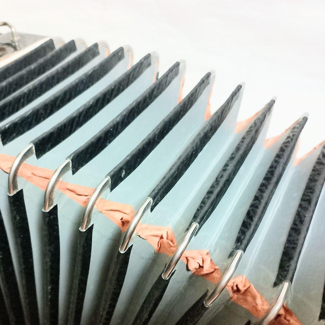 TOMBO No.181 30鍵 18ベース アコーディオン レトロシルバー - メルカリ