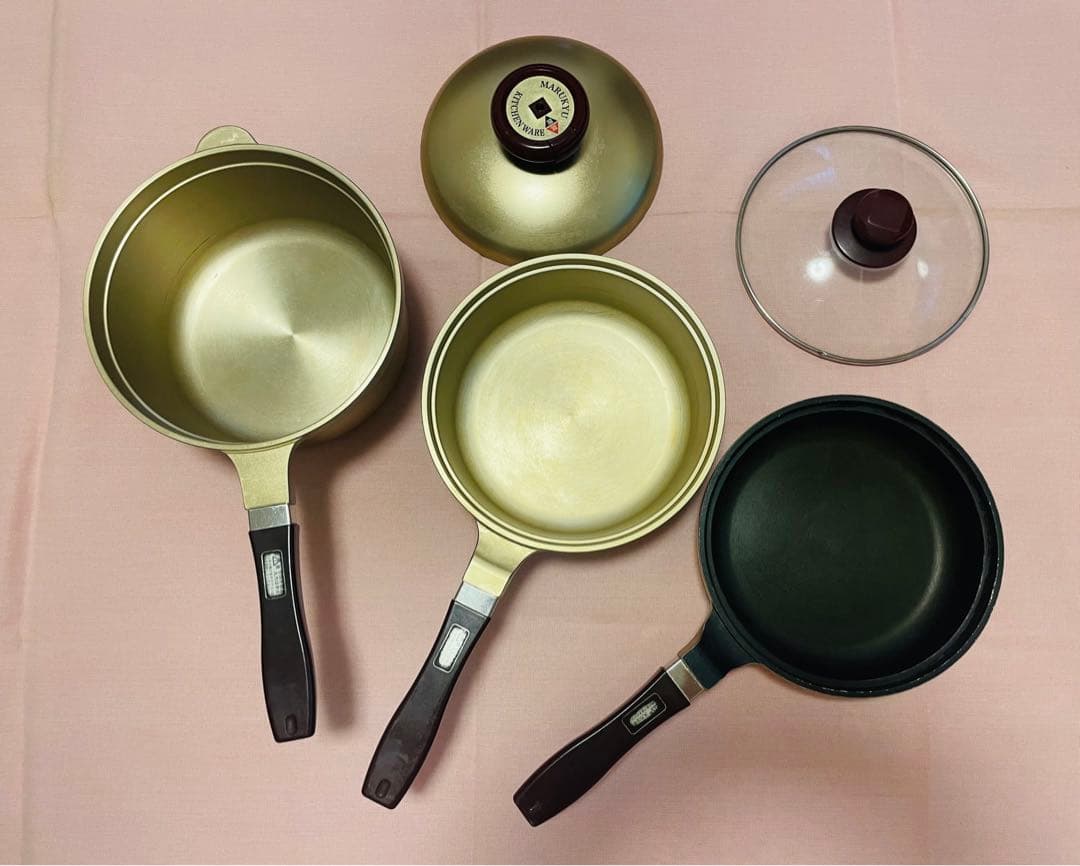 マル球産業 かわいいナベ 3点セット - メルカリ