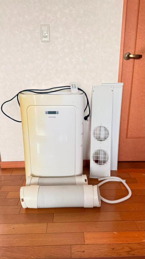 トヨトミ スポット冷暖エアコン TAD-22EW 14年 直接引取 TOYOTOMI（トヨトミ） スポット冷暖エアコン TAD-22NW [TOYOTOMI