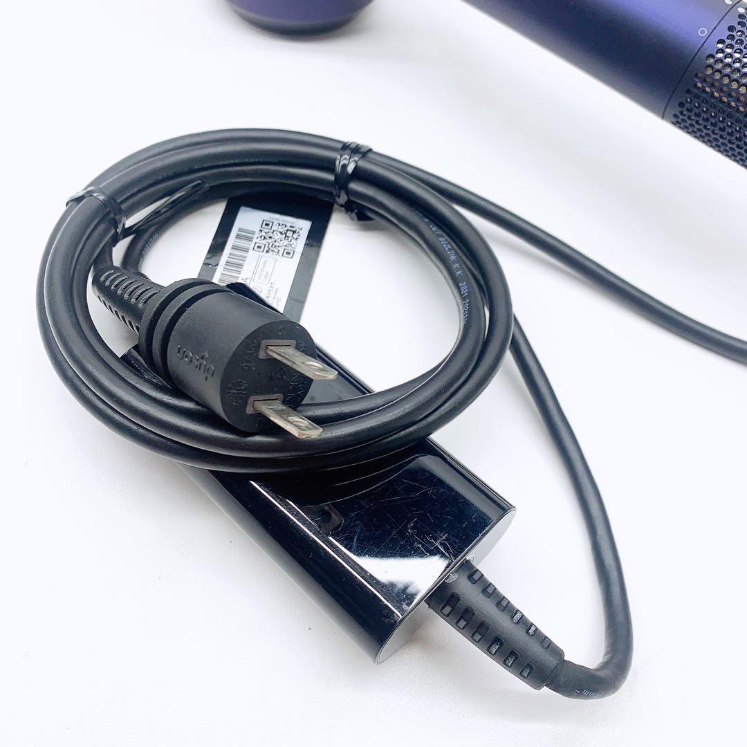 《ほぼ未使用》 ダイソン ドライヤー HD08 Dyson