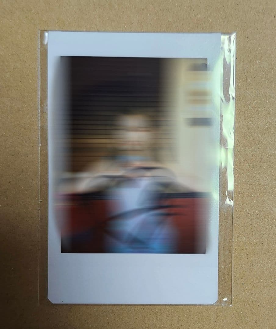 NiziU マコ 直筆サイン チェキ - メルカリ