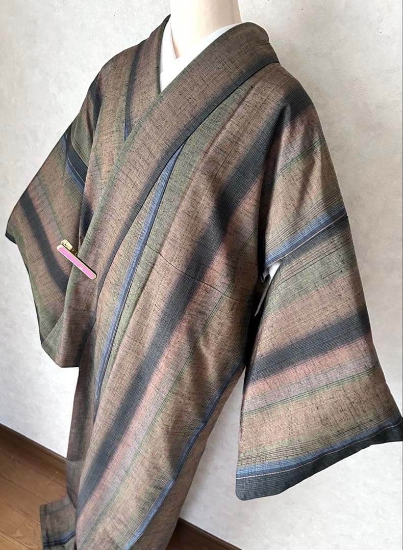 a11 美品 東京ますいわ屋 縞織り出し 正絹 手織り紬 裄68.5 - メルカリ