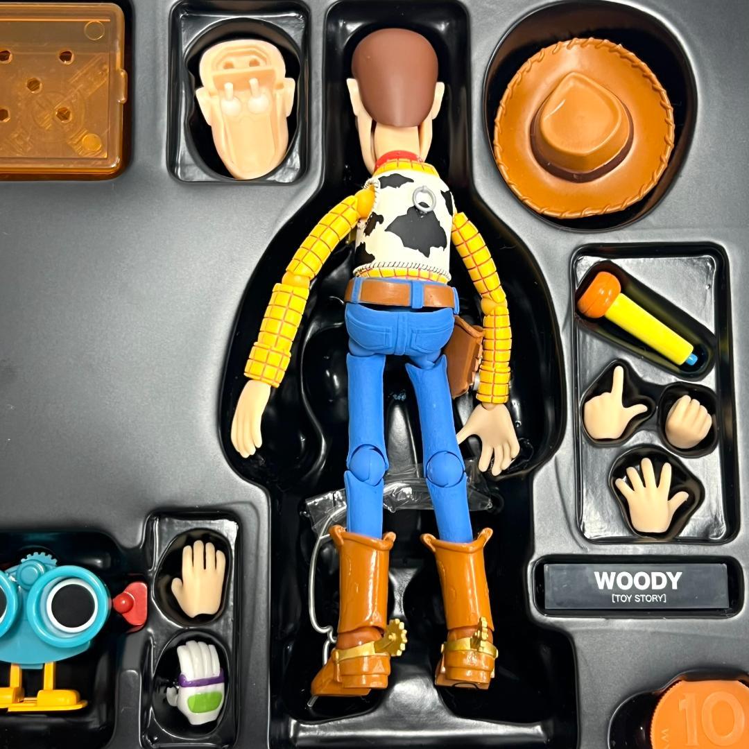 特撮リボルテック ウッディ バズライトイヤー 2体セット トイ