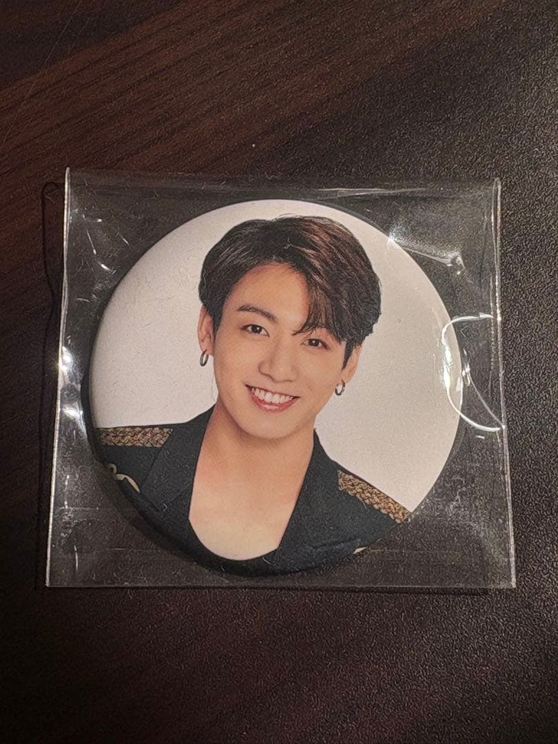 BTS ジョングク 缶バッジ - メルカリ