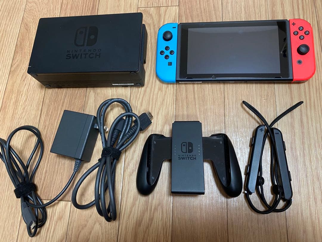 Nintendo Switch 2021年製 本体 青/赤 Joy-Con Nintendo Switch Joy-Con(L) ネオンブルー/(R) ネオンレッド 【新