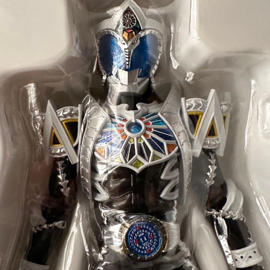 【S.H.Figuarts】 仮面ライダーサガ 【真骨彫製法】