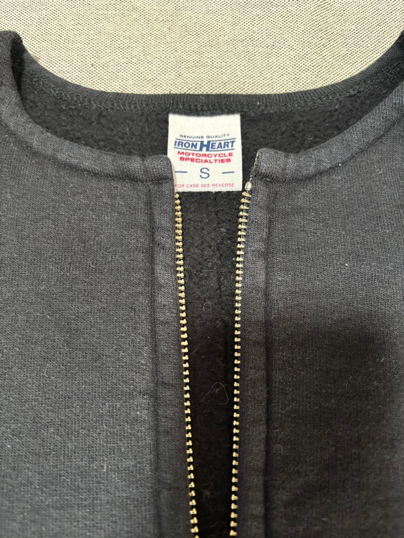 最終価格【美品】IRON HEART ブラック ジップアップ スウェット S