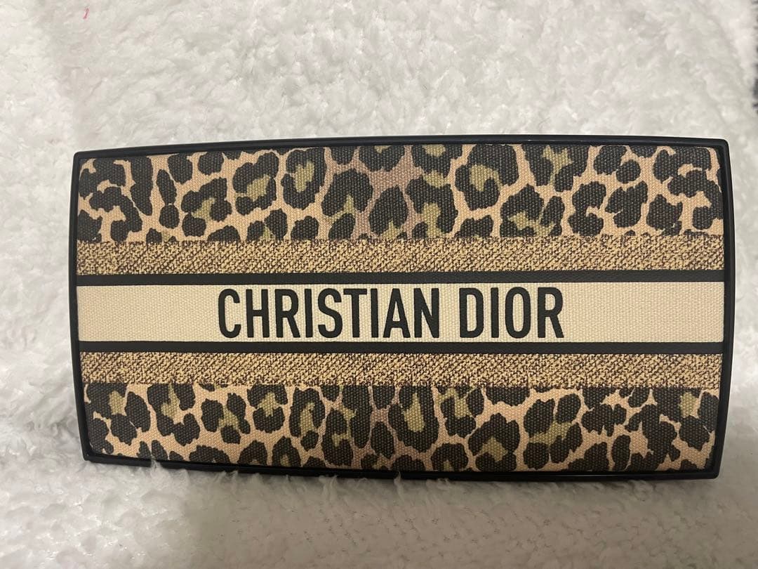 ディオールアイシャドウパレット 楽天市場】dior ディオール バックステージ アイ パレット/アイ