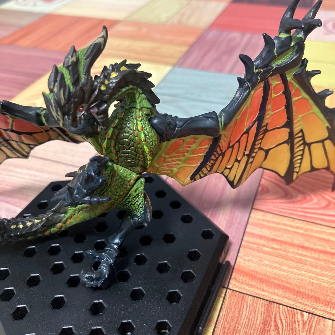 モンスターハンター スタンダードモデル ライゼクス フィギュア