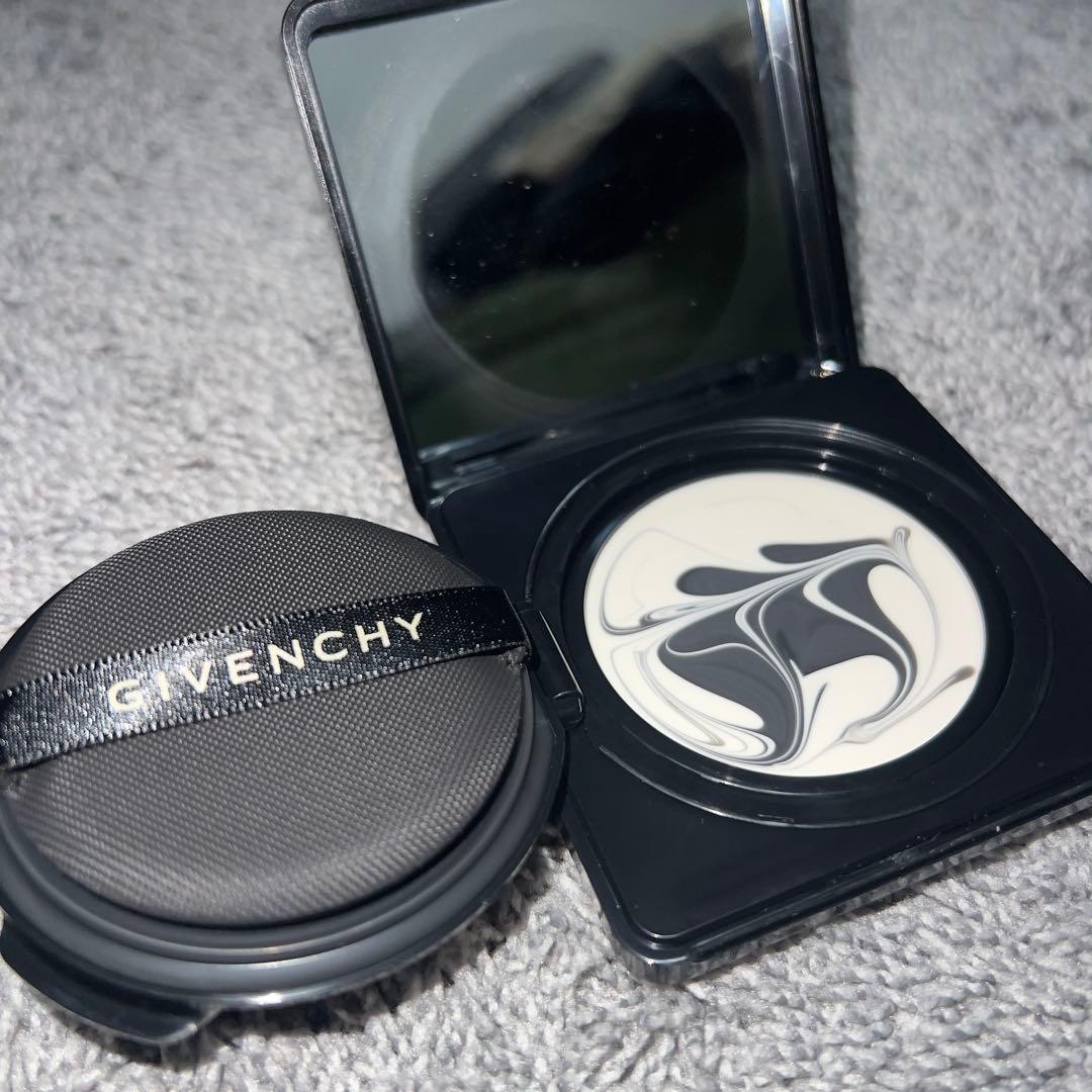 【新品未使用】ソワンノワール　UVコンパクト ソワン ノワール Uv コンパクト - 日焼け止め | Givenchy Beauty