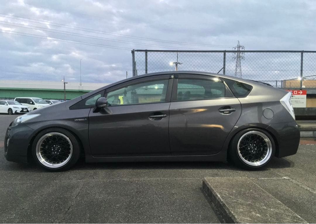 zvw30 30プリウス ダウンサス sbスタイル - メルカリ