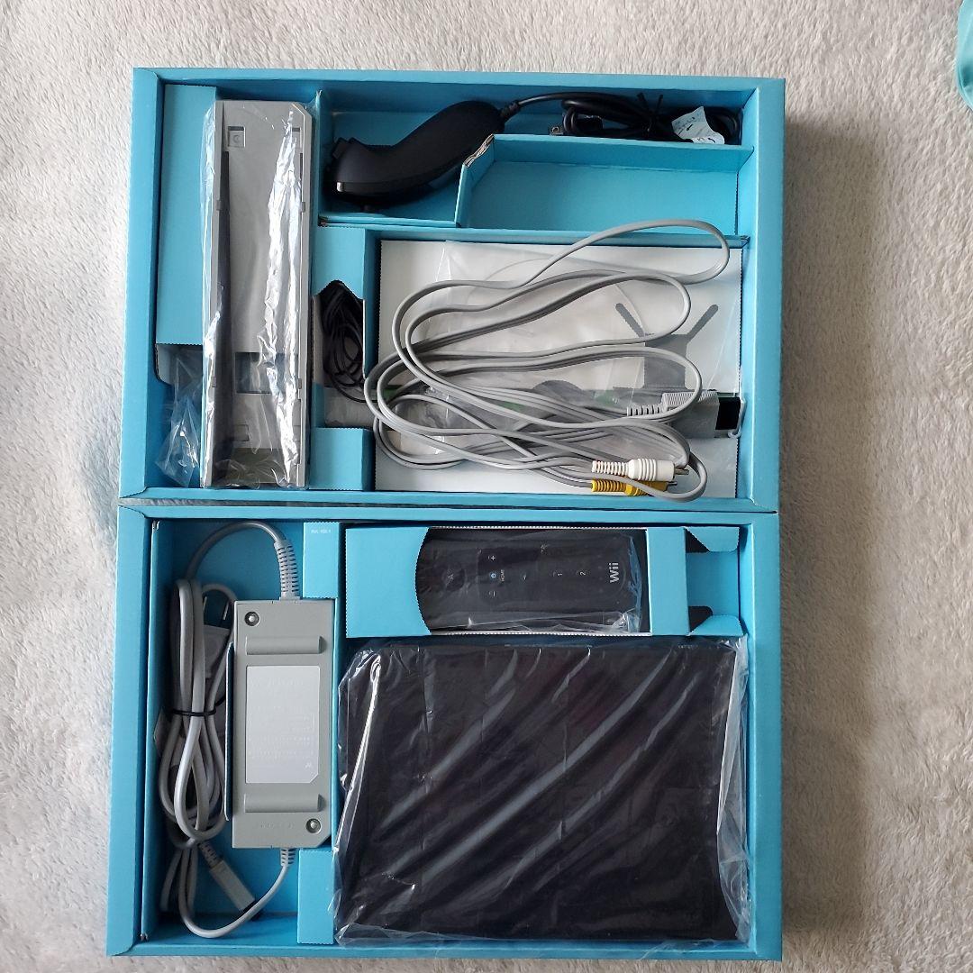 週末値下げ中です。Wii本体(黒他)4種類セット - メルカリ
