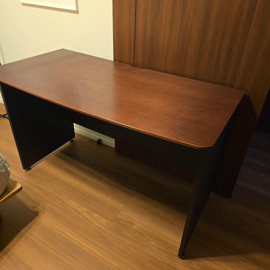 ニトリ木製デスク 事務机・学習机 お客様の困りごとから生まれた！ニトリから新しく提案する学習机