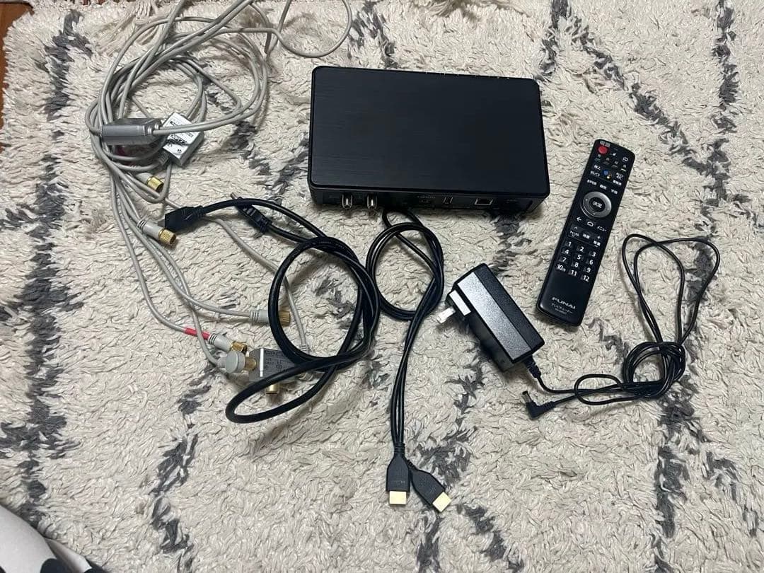 4Ｋ　テレビチューナー　FT-4KS10 分波器　HDMIケーブル 2本 新4K衛星放送対応テレビチューナー｜テレビ｜FUNAI製品情報