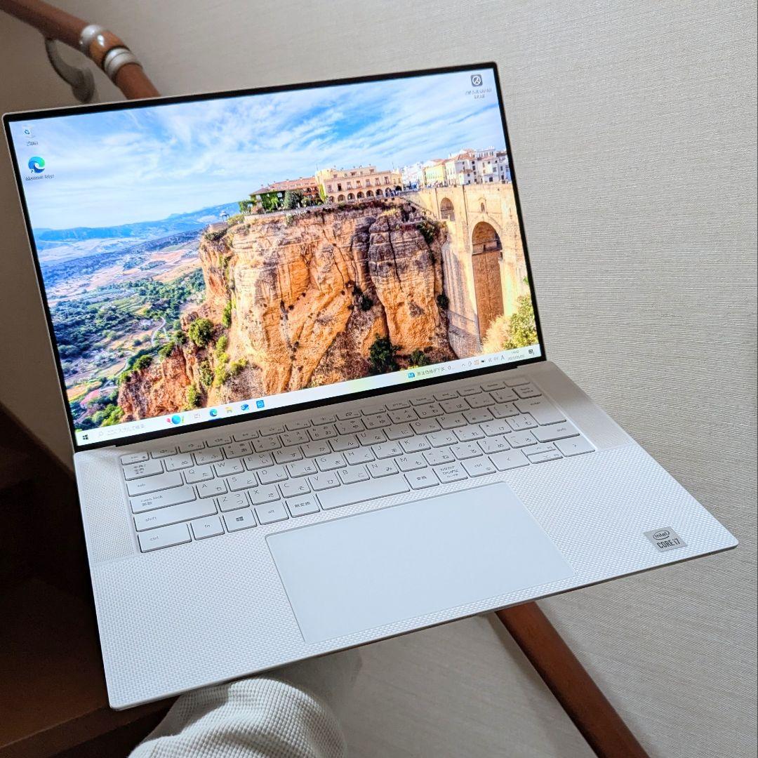 Windowsノート本体 Dell XPS15 Core i7 10750H GTX 1650Ti Dell XPS 15 プラチナ Core i7 10750H・16GBメモリ・512GB SSD・GTX