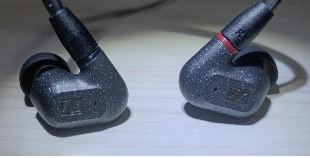 イヤホン Sennheiser IE300 Sennheiser IE300 In-Ear Headphones | HeadAmp