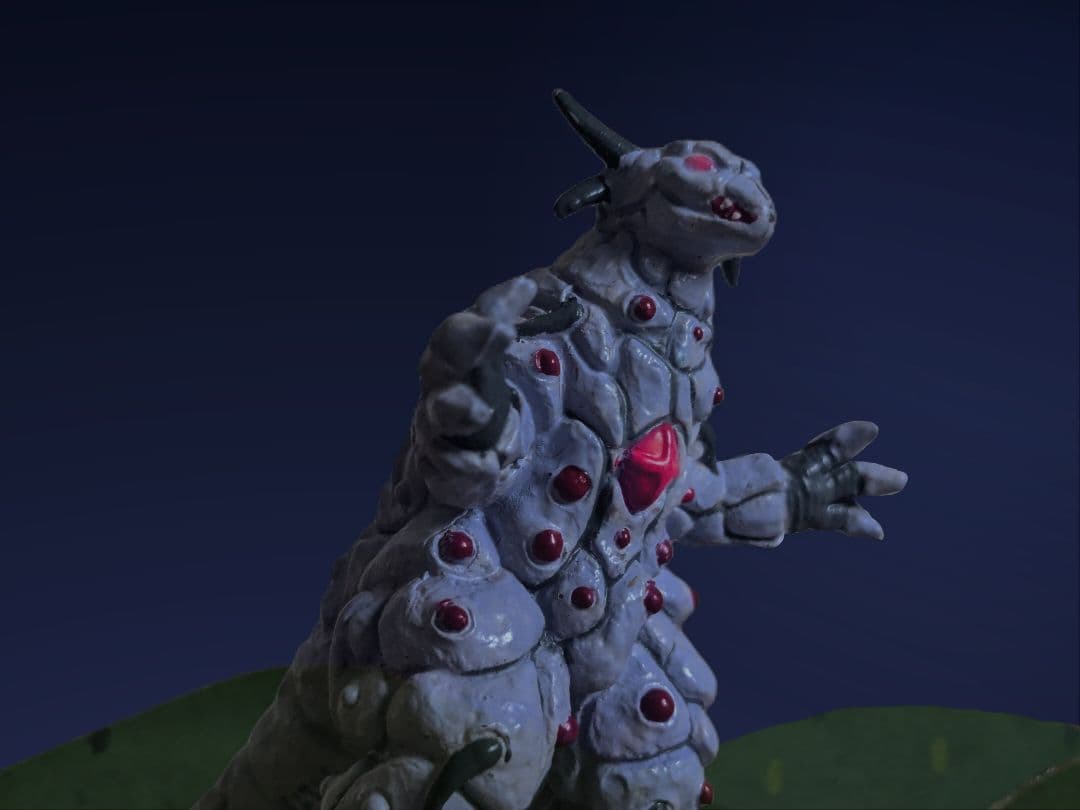 ウルトラモンスター超全集 ウルトラマンダイナ 光臨編 - メルカリ