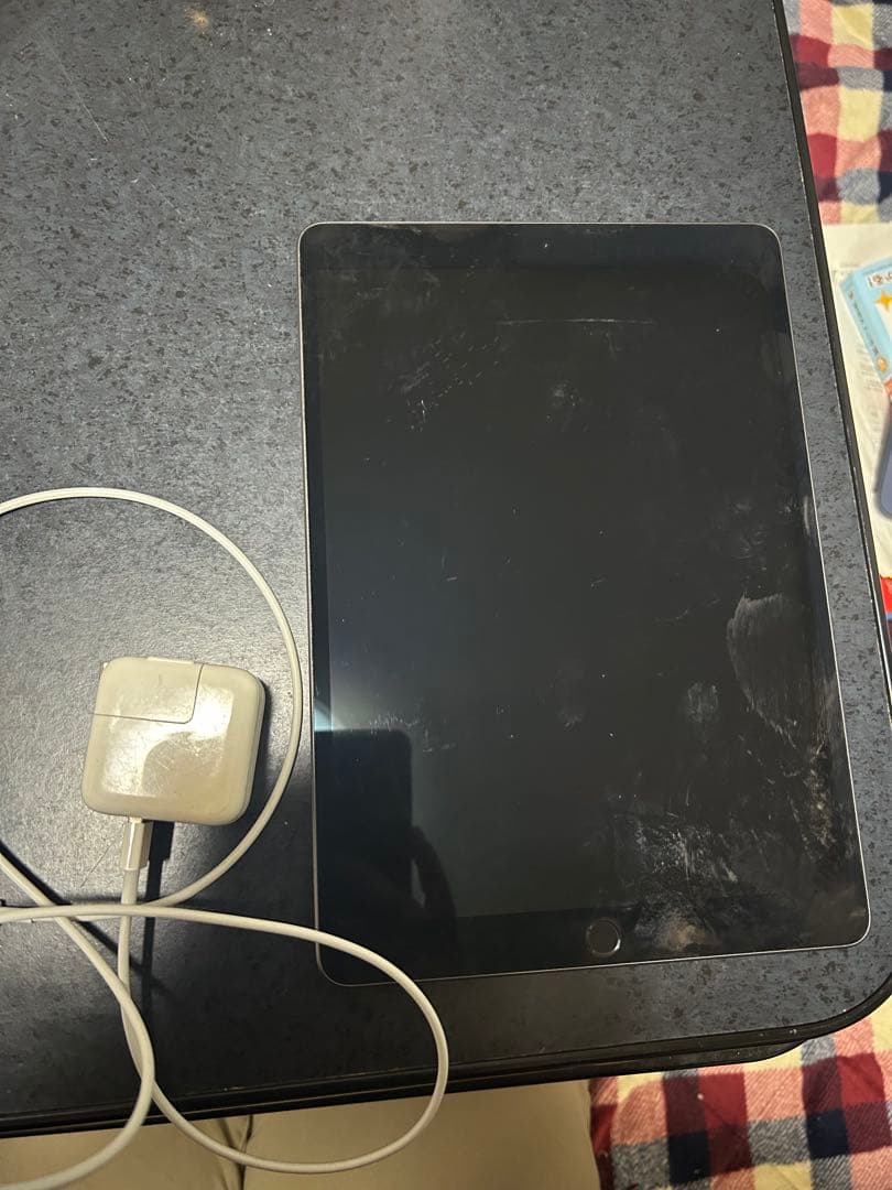 【ジャンク品】Apple iPad Air第3世代　256GB スペースグレー 61deD07VqIL._AC_UF350,