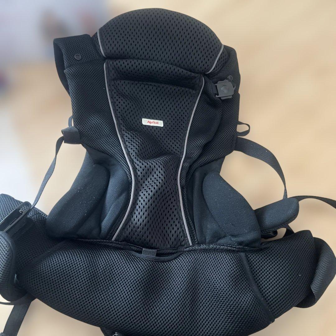 Aprica koala ウルトラメッシュ抱っこ紐 ブラック 4WAY - メルカリ