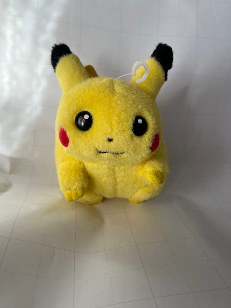 ピカチュウ　初期　ぬいぐるみ ポケモン』“初代ピカチュウ”をイメージしたぬいぐるみ、マスコットが2