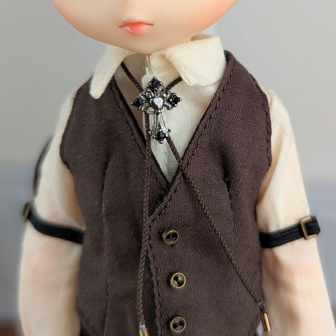 1534※ハルモニアブルームアウトフィット※茶色のカマーベストとパンツの