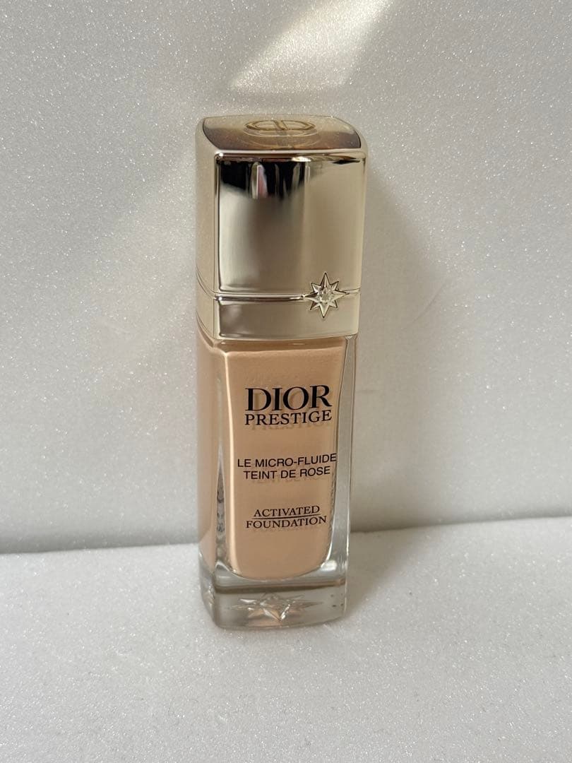 Dior プレステージ ル マイクロ フルイド タン 1N ニュートラル プレステージ ル マイクロ フルイド タン / ディオール(リキッド
