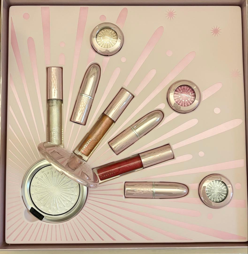 mac クリスマスコフレ クリスマスコフレ・M・A・C】10／21・発売スペシャルキットが盛り沢山
