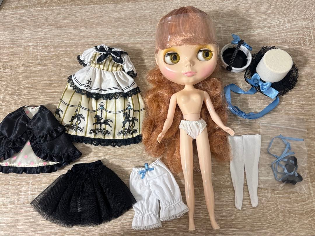 ネオブライス ハートオブモンマルトル ※アウトフィット難あり - メルカリ