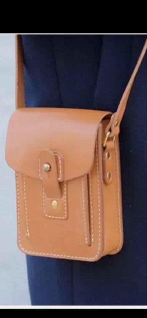 極美品】HERZ ヘルツ アラスカ キャメル お散歩ショルダーM 限定革