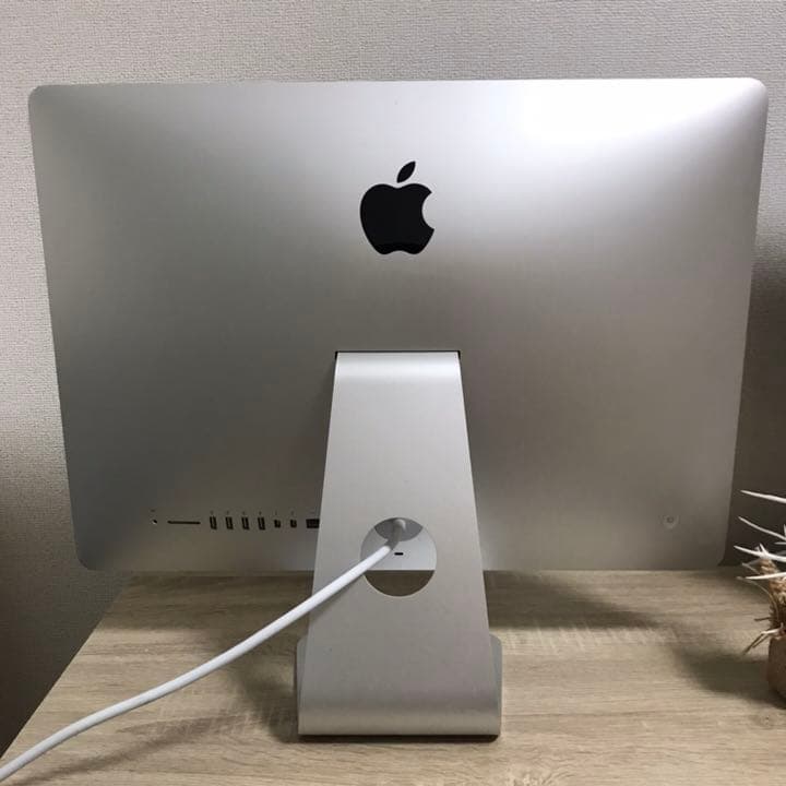ディスプレイ・モニター本体 Apple iMac 21.5inch