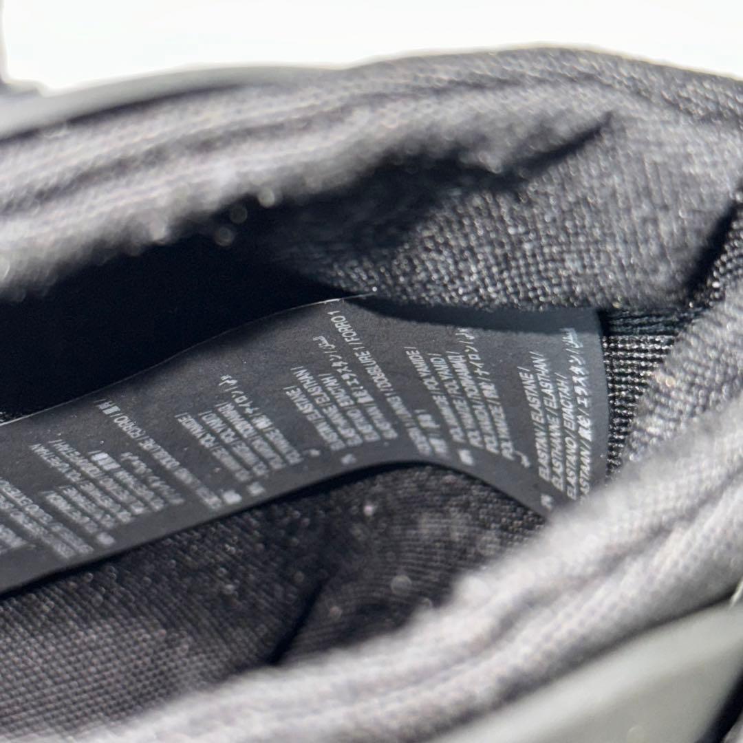 新品未使用✨INNERRAUM panelled phone pouch 完売品 - メルカリ