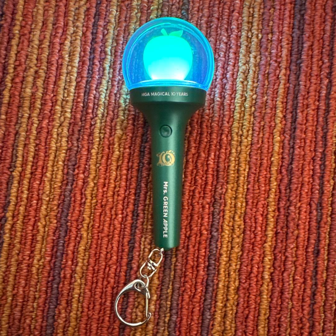 Mr's GREEN APPLE ペンライト キーホルダー - メルカリ