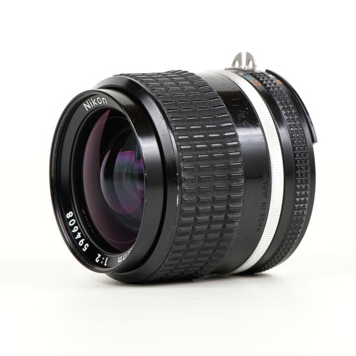 ニコン 単焦点レンズ NIKON AI Nikkor 28mm F2S AI Nikkor 28mm f/2.8S - 概要 | NIKKORレンズ | ニコン