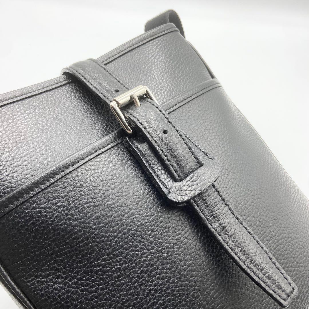 極美品 バーバリー ショルダーバッグ ノバチェック ロゴ刻印 レザー