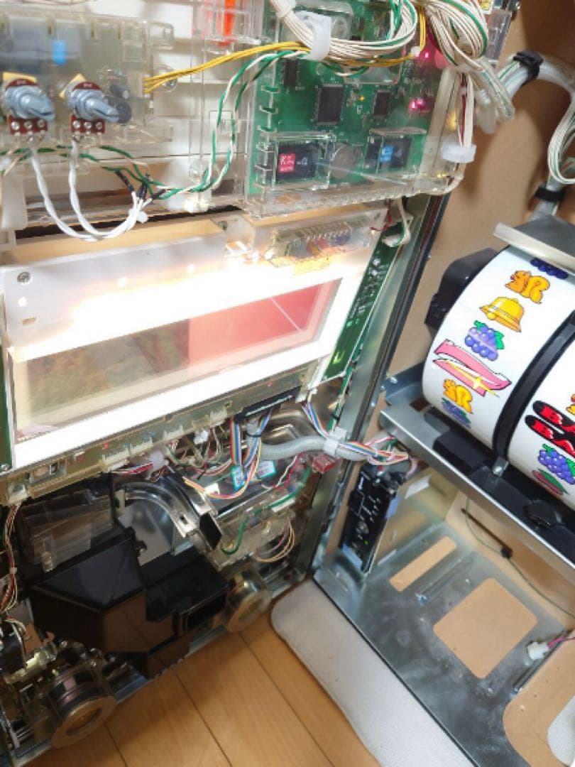 《送料込み》パチスロ　実機　ハッピージャグラー