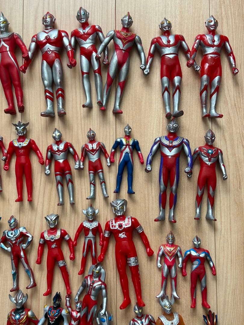 ウルトラマン ソフビ まとめ売り - メルカリ