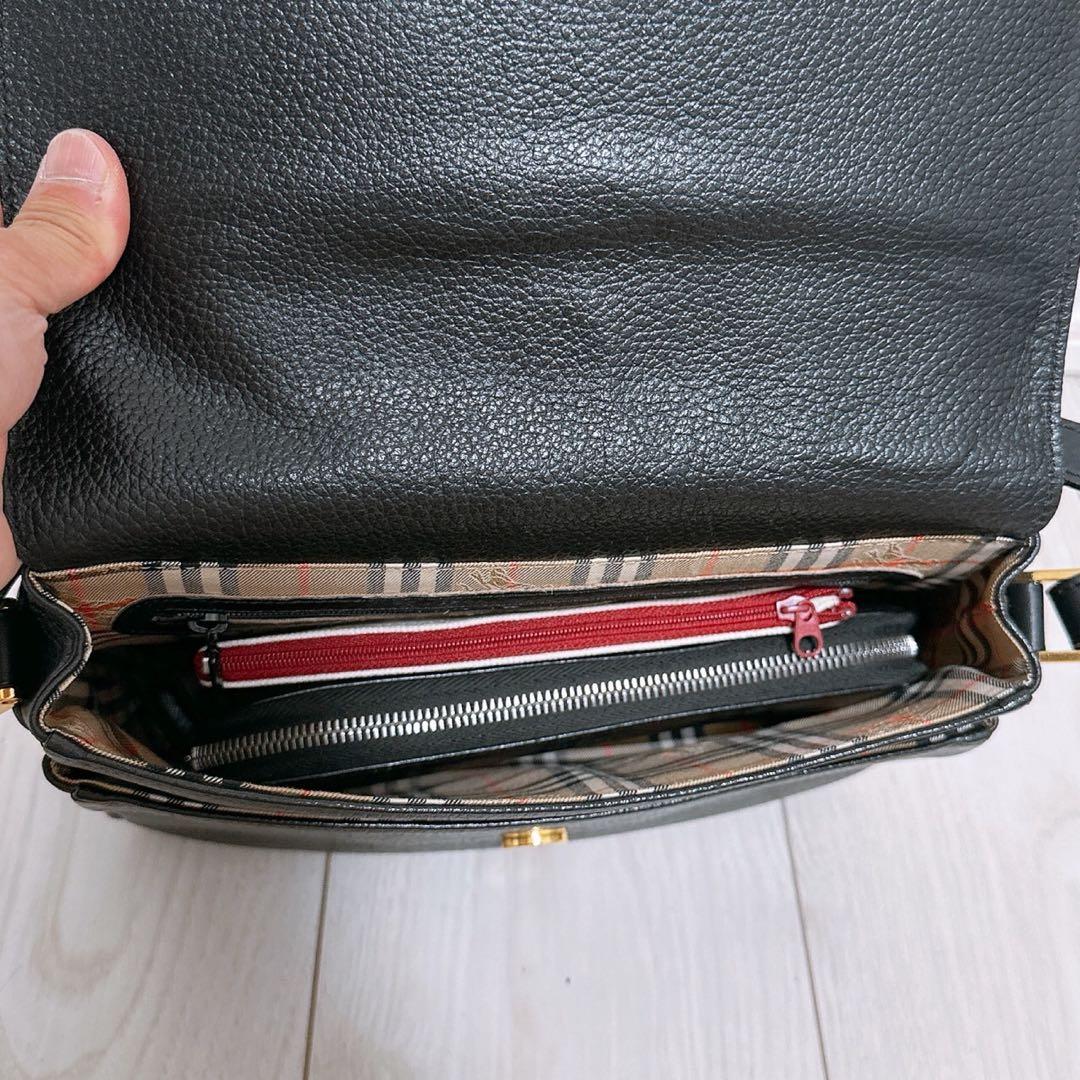《美品》Burberrys(バーバリー)ショルダーバッグ　レザー　ブラック