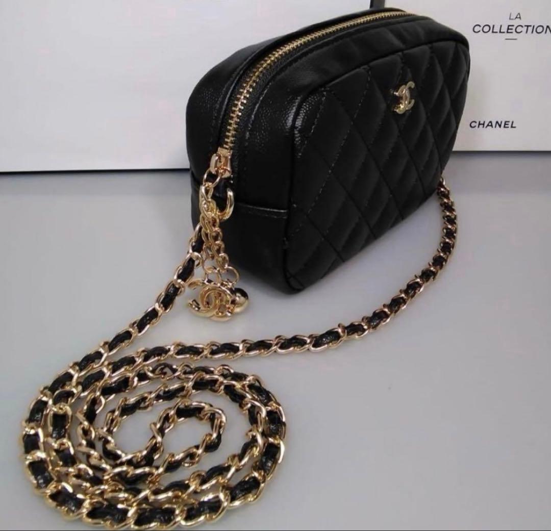 ノベルティ CHANEL　ミニショルダー 新品 シャネル ノベルティ CHANEL ショルダーバッグ ミラー付き ミニ