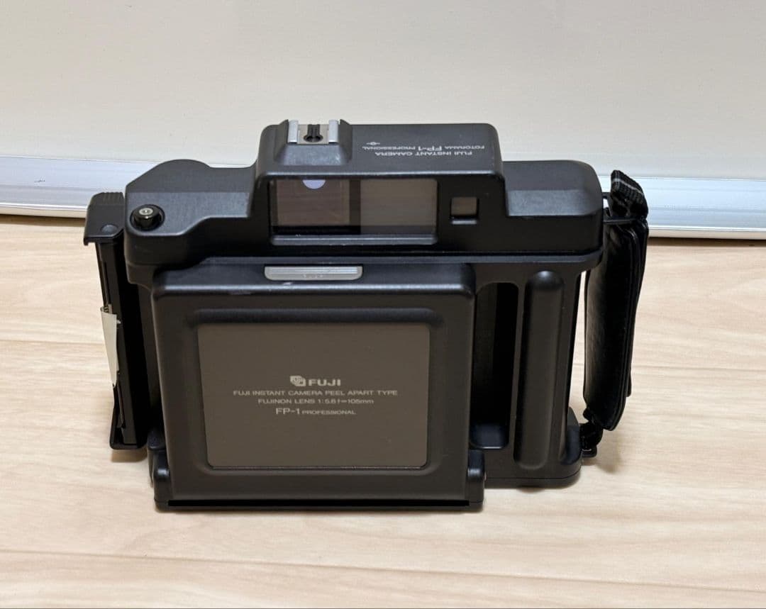 FUJI インスタントカメラ 1:5.6 f=105mm FP-1 販売済み 中古 フジ フォトラマ FP-1 PROFESSIONAL インスタントカメラ
