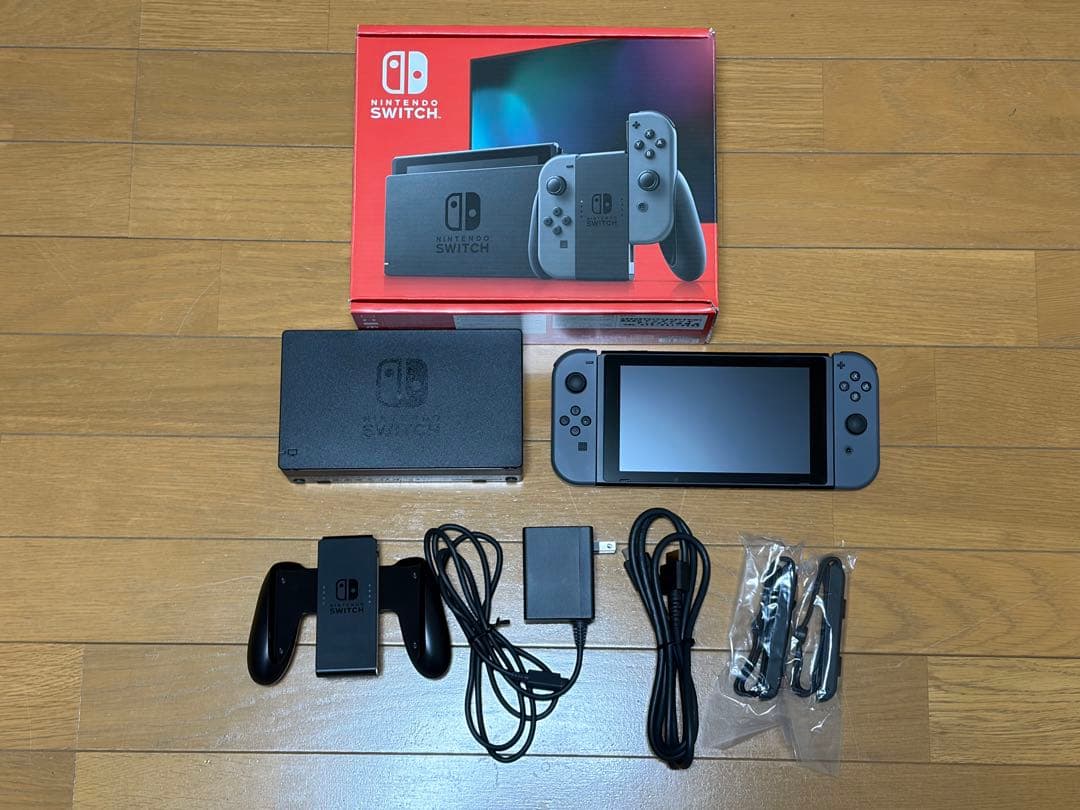 Nintendo Switch（ニンテンドースイッチ） 本体 グレー 任天堂 Nintendo Switch [グレー] 価格比較 - 価格.com