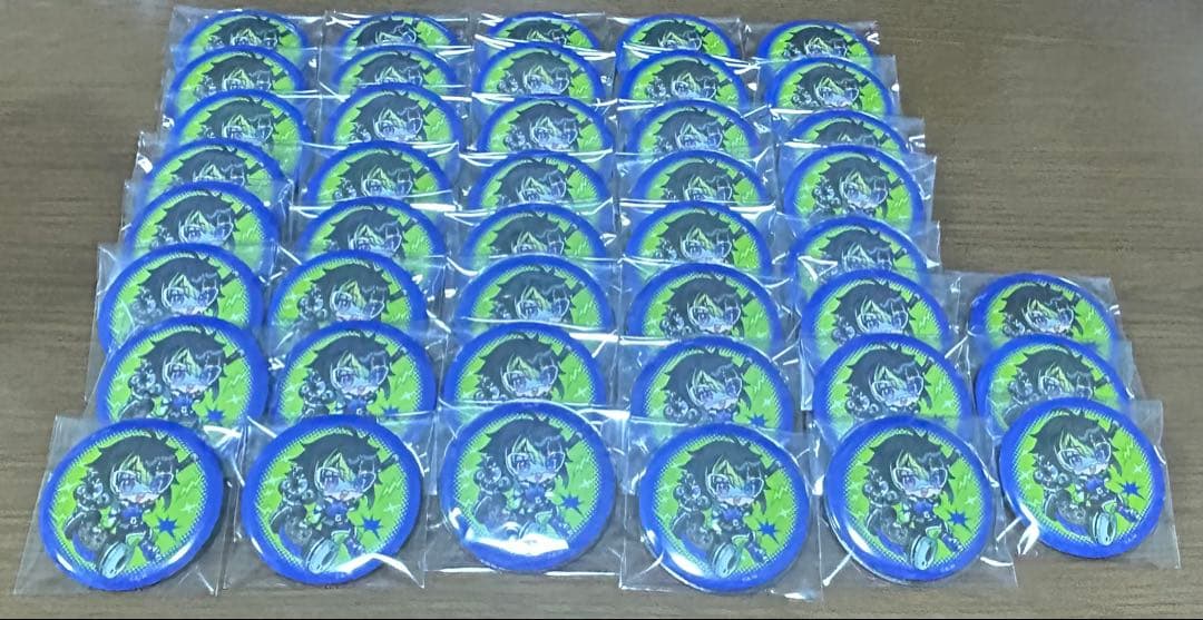 伊波ライHalf Anniversaryランダム缶バッジ - メルカリ