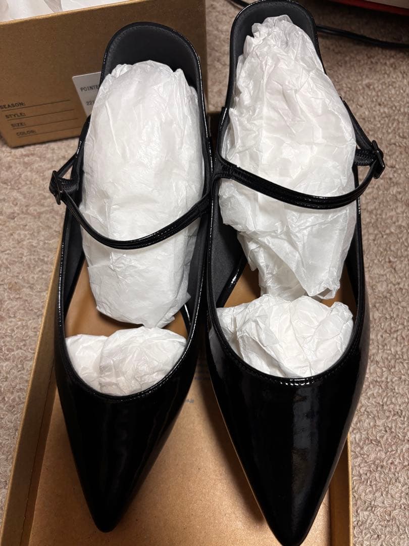 me☆ルタロン☆ポインテッド ワンストラップフラット 追加》ポインテッドワンストラップフラット（フラットシューズ）｜LE