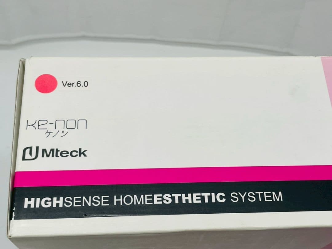 (sk/9.20/10)ケノン 脱毛器 ピンク 本体と付属品